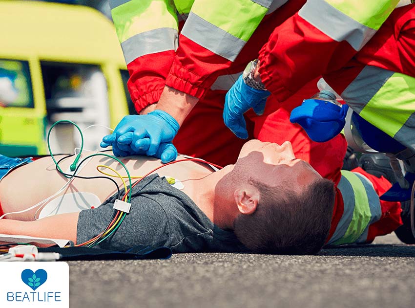 How can rescuers ensure that they are providing CPR?
