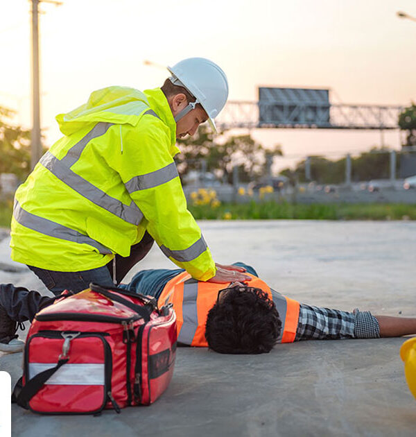 Emergency Scene Management for First Aiders: Ensuring Swift and Effective Response