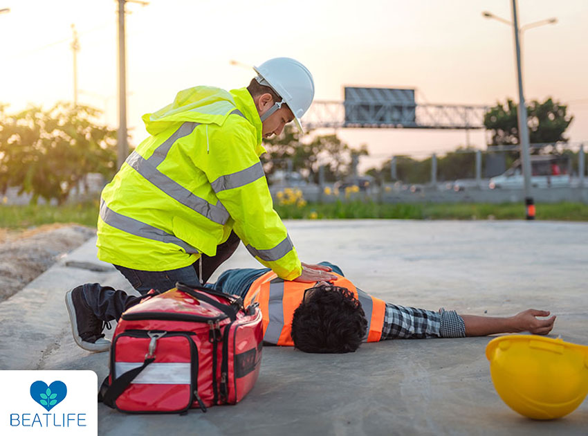 Emergency Scene Management for First Aiders: Ensuring Swift and Effective Response